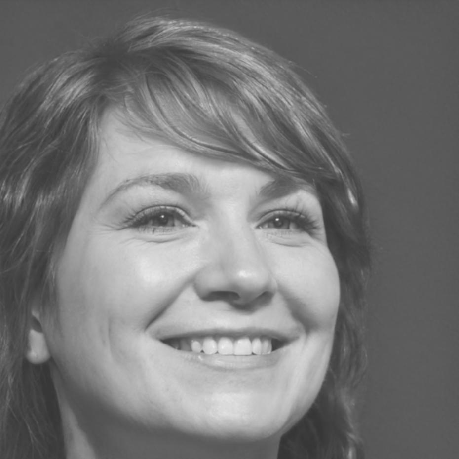 María González, Directora de Análisis Financiero